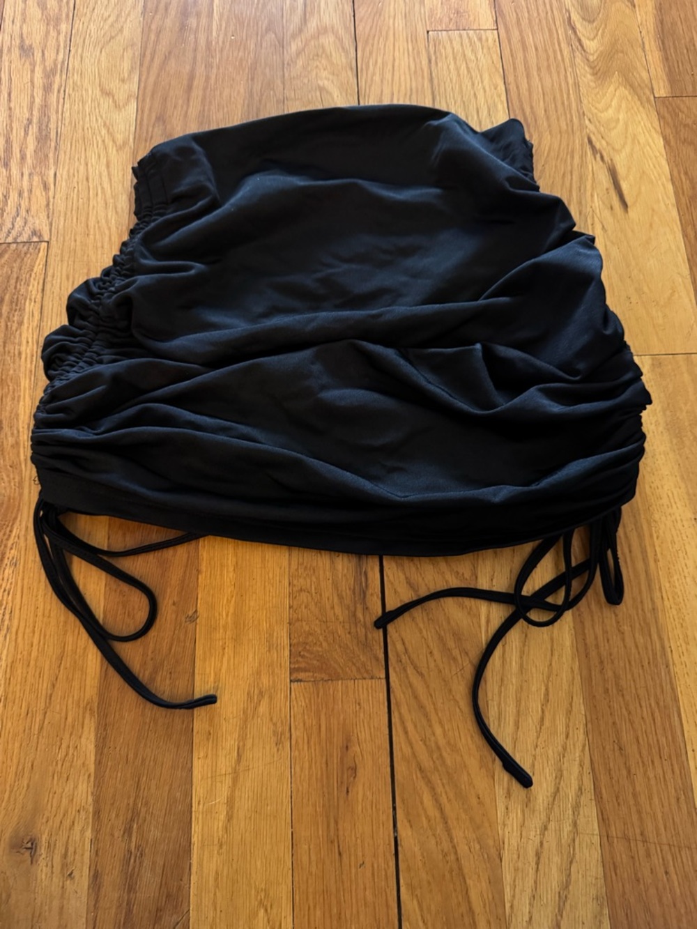 Black Ruched Drawstring Mini Skirt - Picture 1 of 2